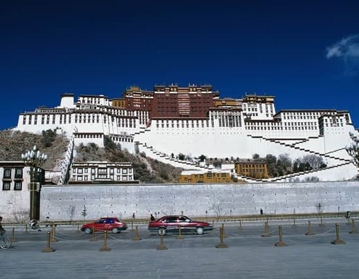 Lhasa to Kathmandu Tour