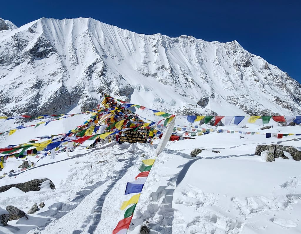 Manaslu Circuit Trek Guidebook