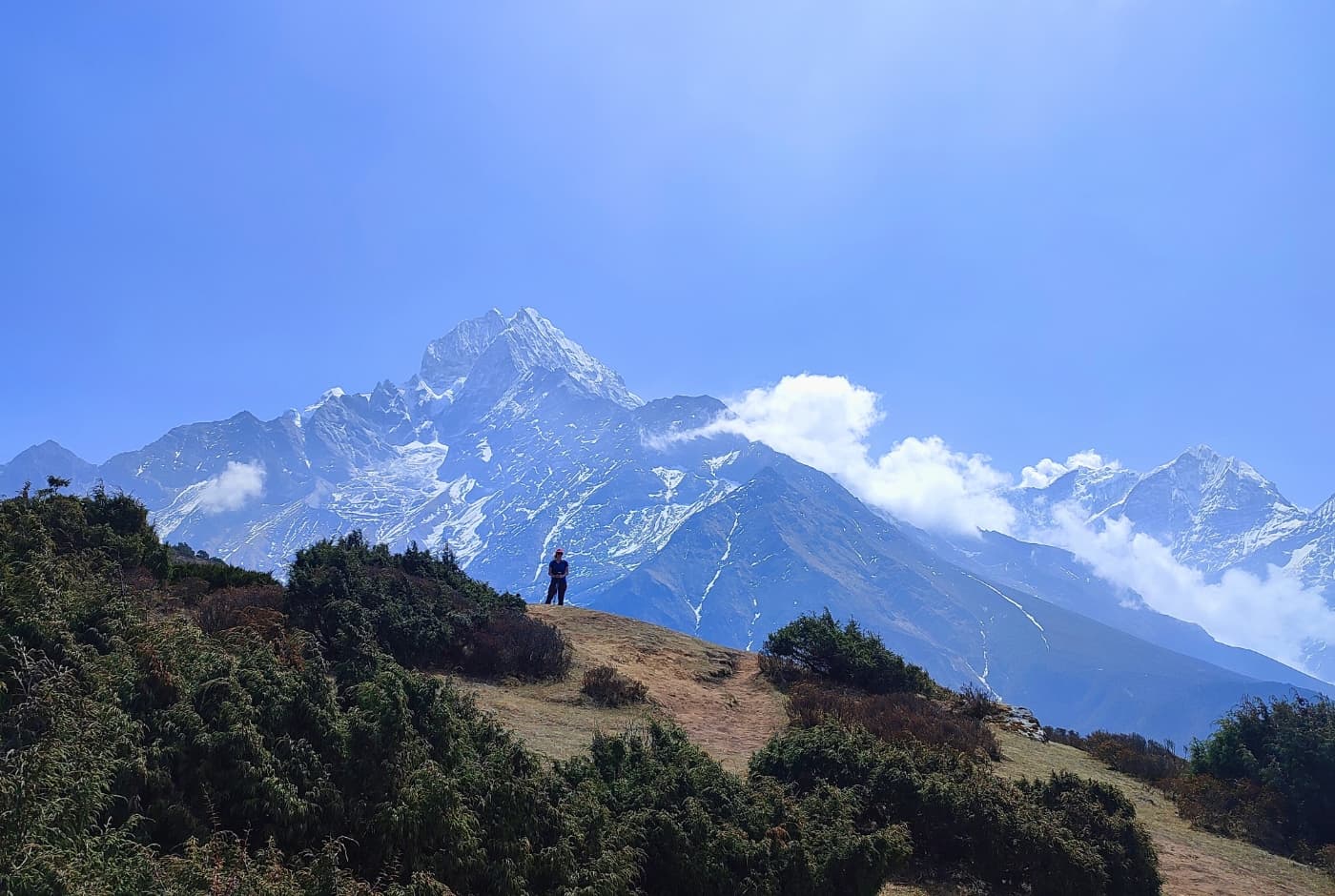 Hike to EBC  best time to trek Everest Base camp Trekking