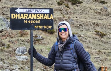 What kind of meals are available on the route of Manaslu   Dharmasala