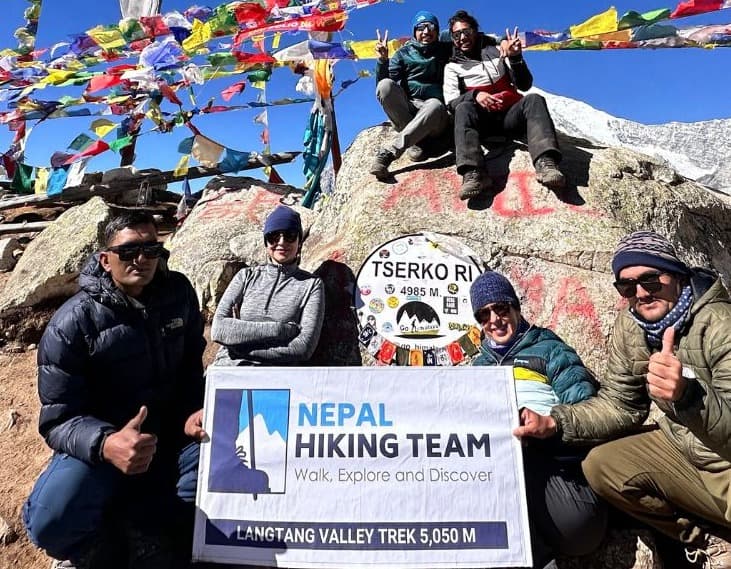 Langtang Valley Trek Helen and Team