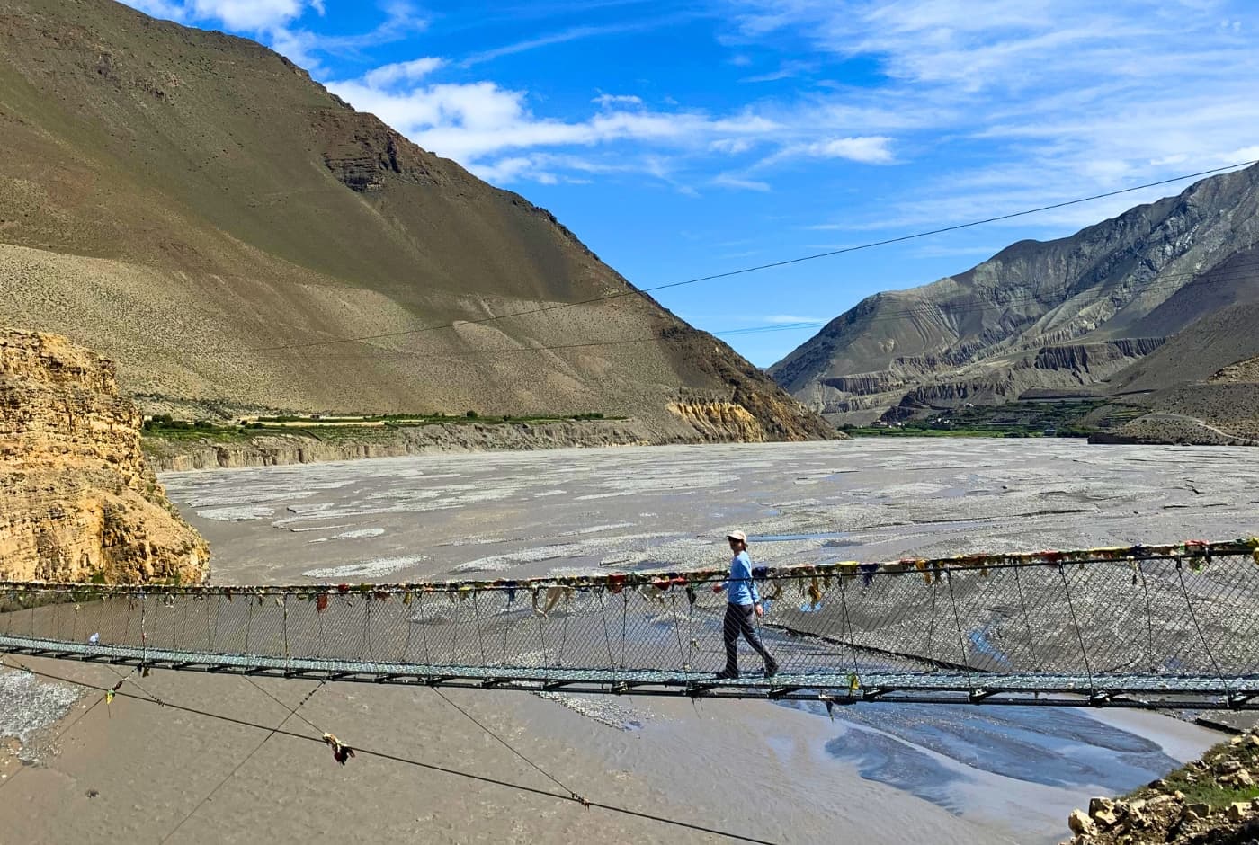 Suspension Bridges connecting the route of Mustang