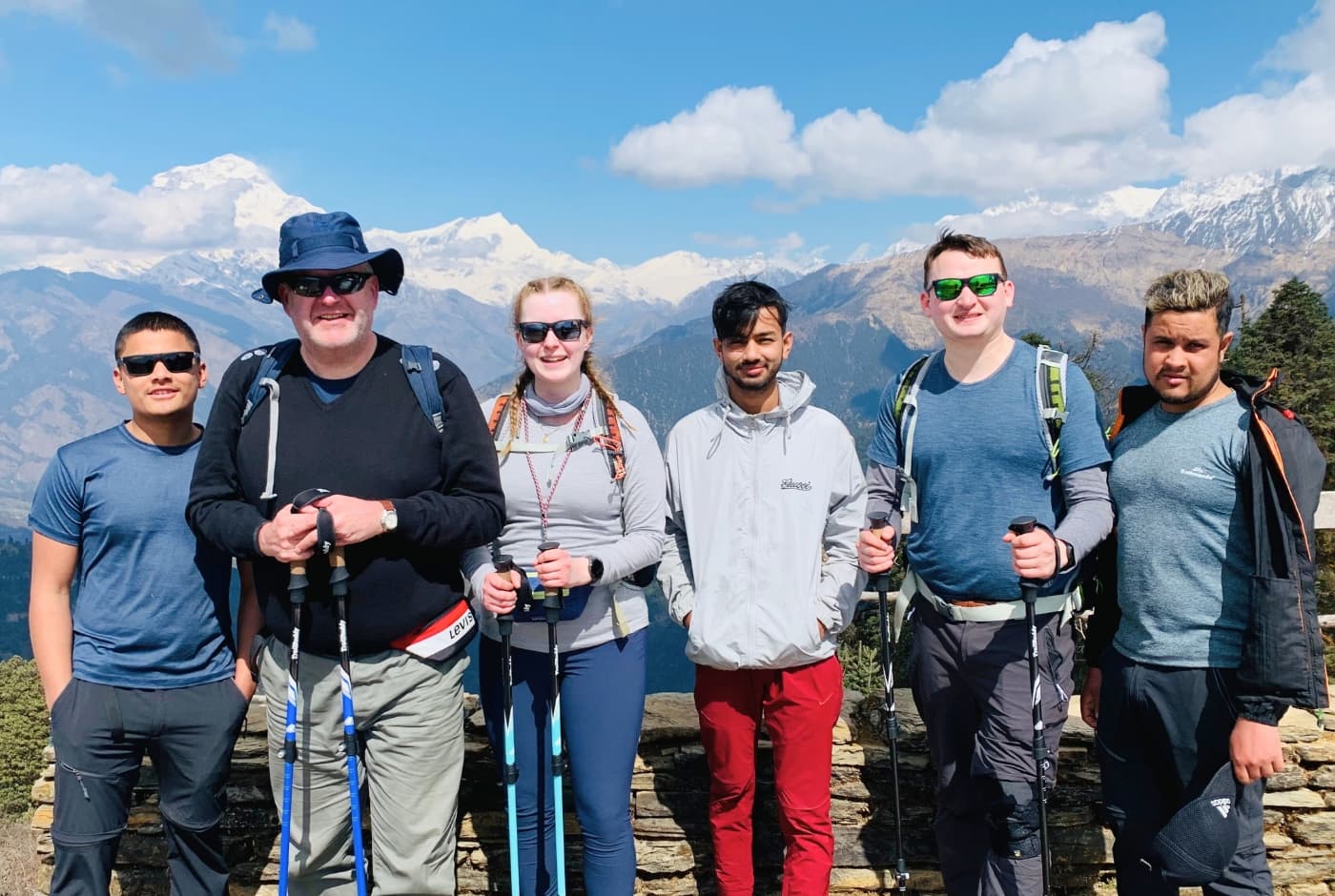 Hikers on the Ghorepani   poon hill trek