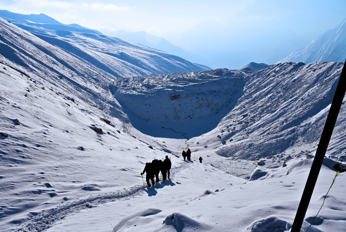 Manaslu route filled with snow