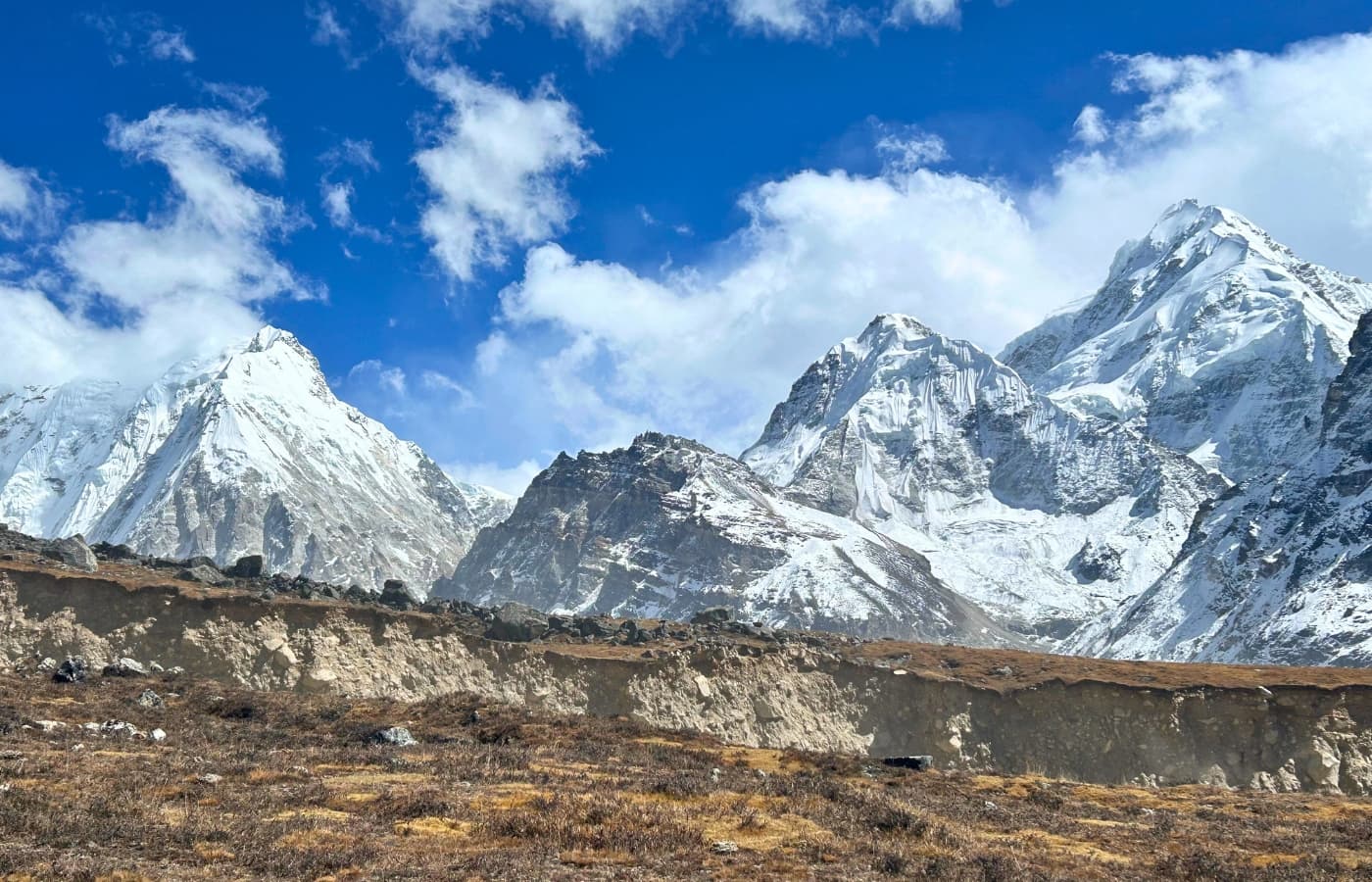 Can i see moutains from kanchenjunga